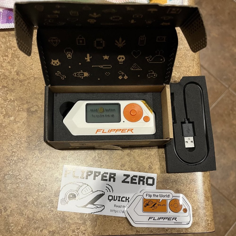Flippers Zeros Electronic Multi-Tool Educational Device